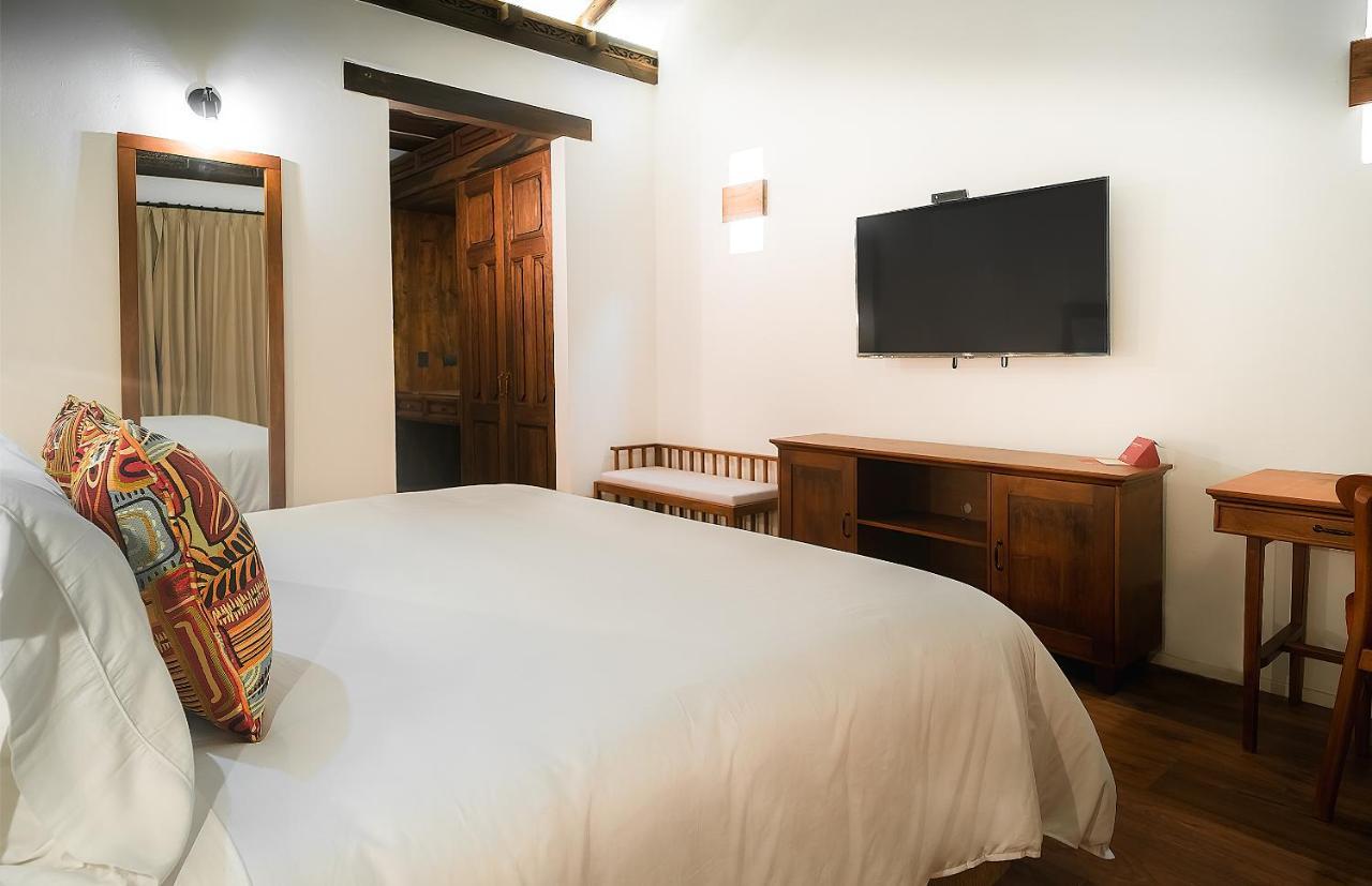 Hotel Casa Alcestre 莱瓦镇 外观 照片